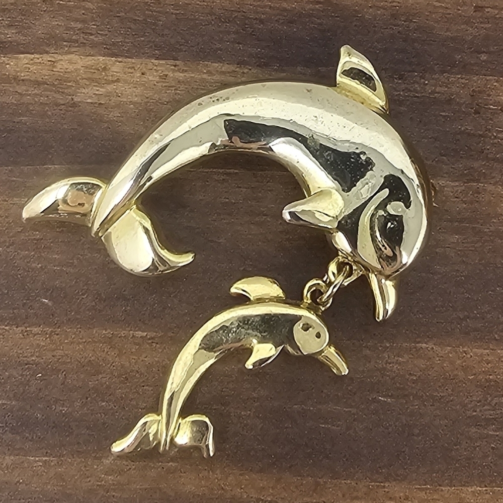 Vintage Dolphin Mother and Baby Dangle Brooch Pin Gold Tone 2"